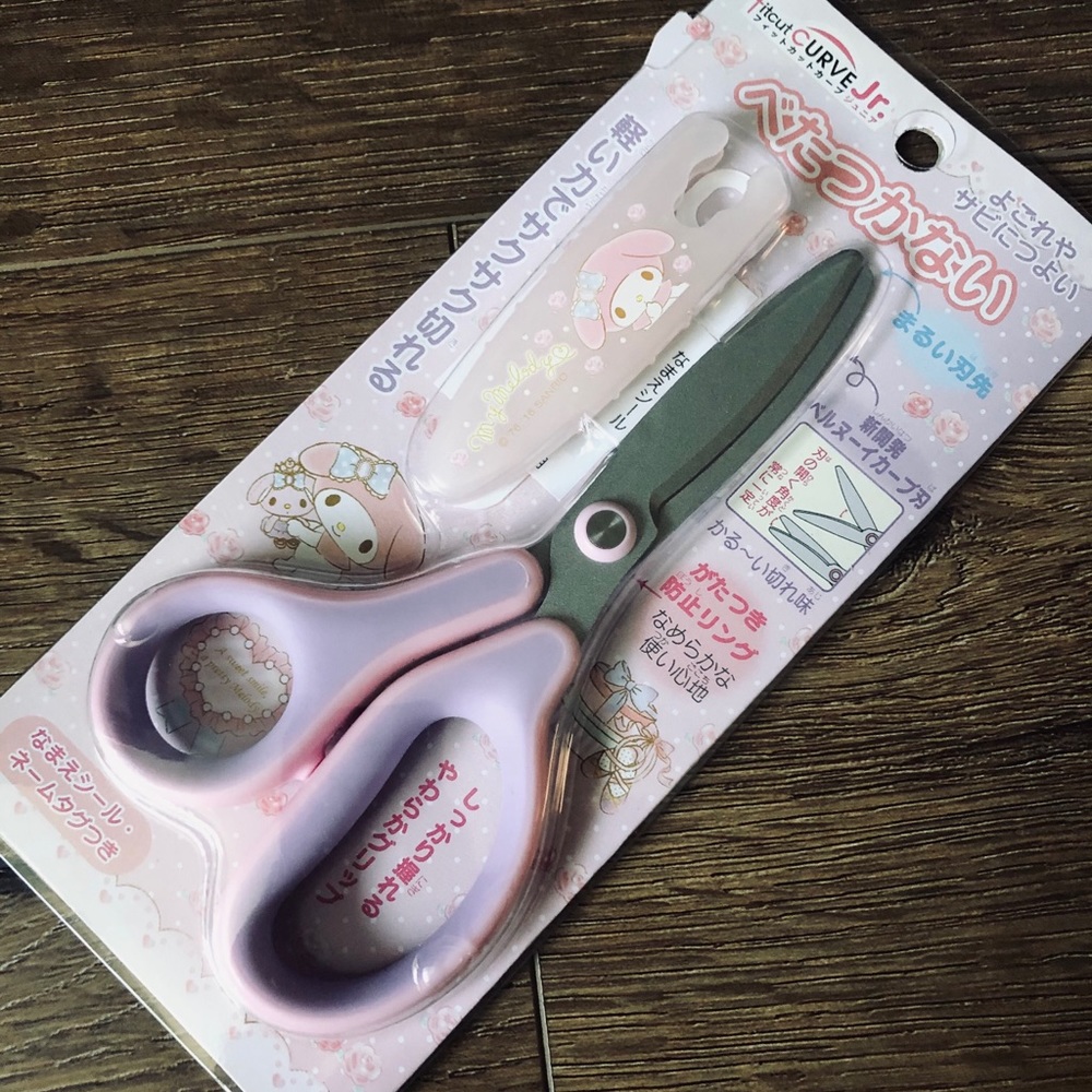 MY MELODY-Imported (NWT) Child’s Safety Scissors